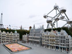 Mini Europe, Grand Place y Atomium de fondo